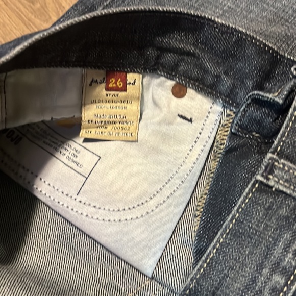 7 For All Man Kind Size 26 - Picture 5 of 8